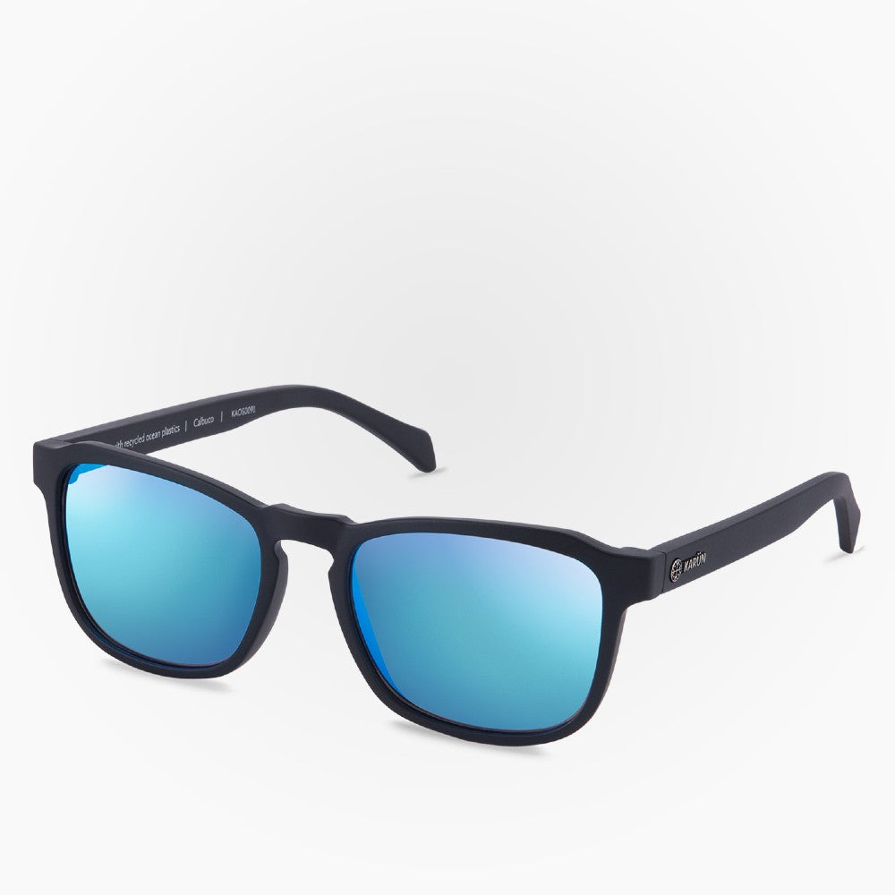 Side view of the Sunglasses Calbuco Karun color Black made with ECONYL® regenerated nylon