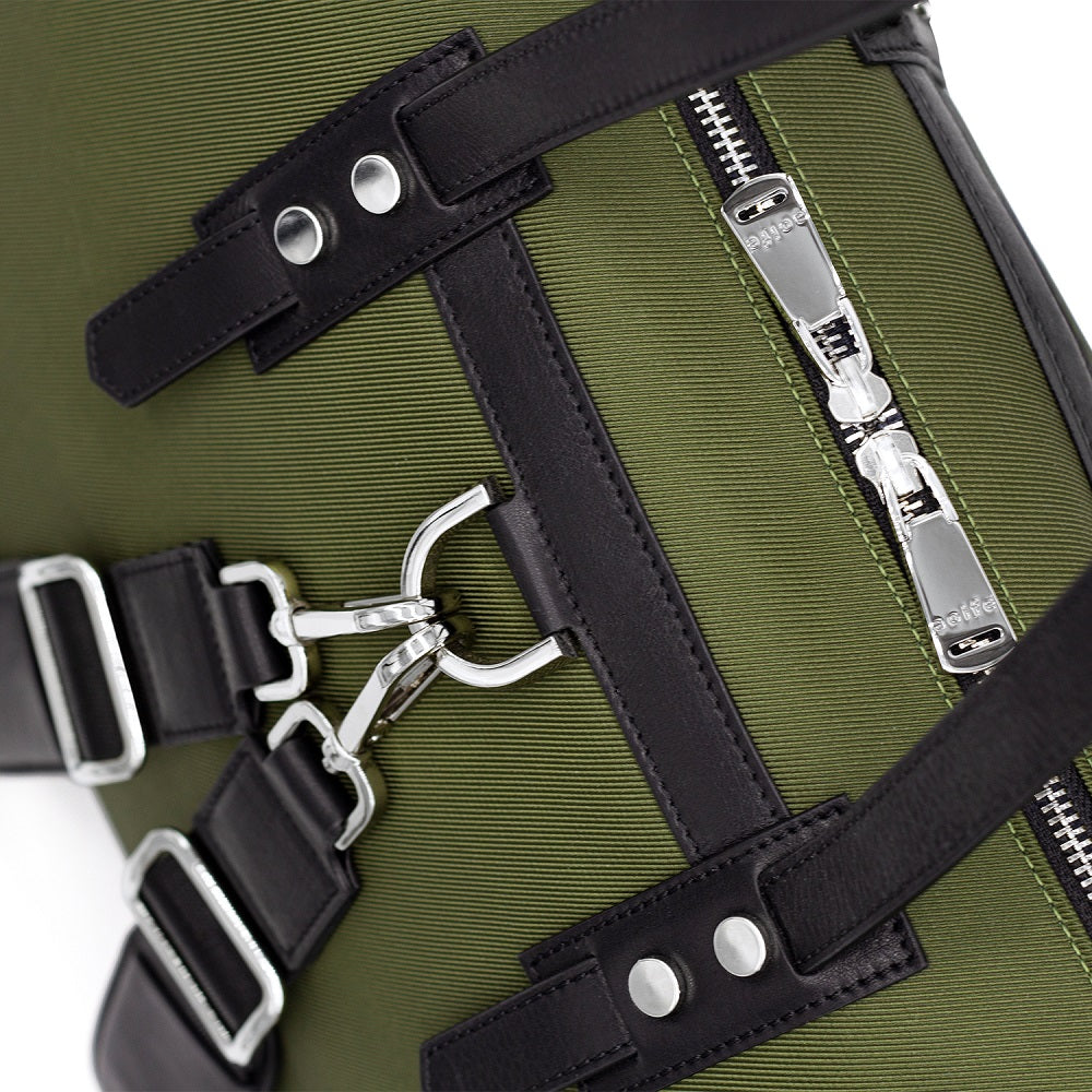 Detail of The Gallery Tote To Backpack aoife® color Military green made with ECONYL® regenerated nylon