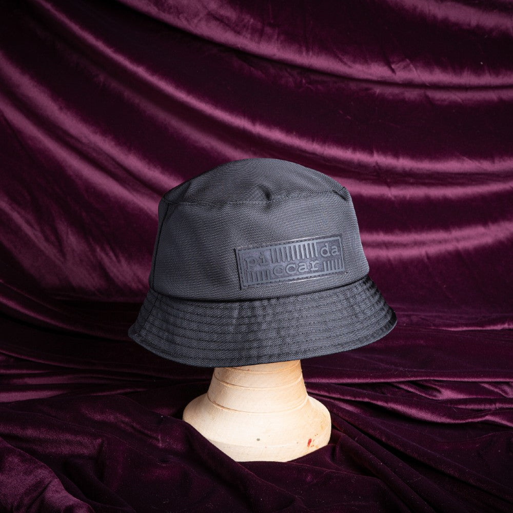 Ecobucky, the waterproof bucket hat by Complit color Black made with ECONYL® regenerated nylon