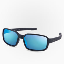 Load image into Gallery viewer, Side view of the Sunglasses Toki Karun color Black made with ECONYL® regenerated nylon
