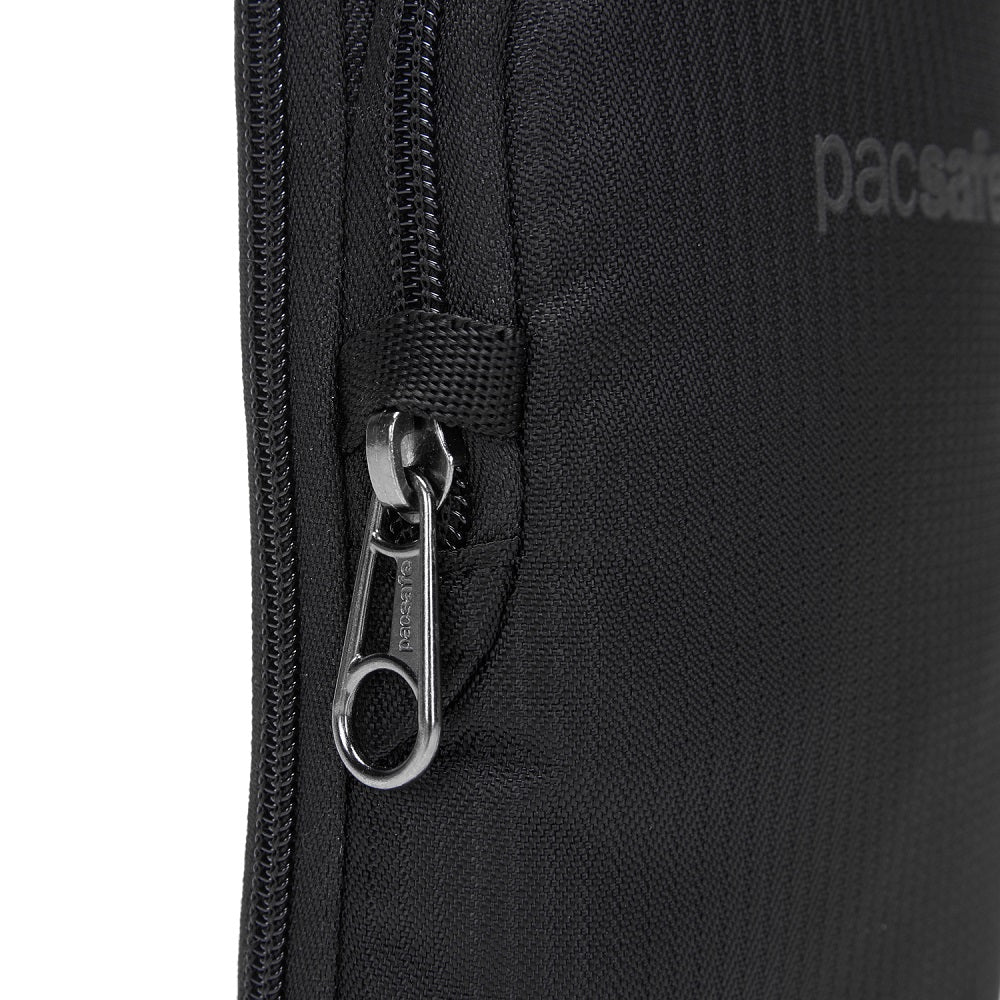 Detail of the Pacsafe Daysafe Anti-Theft Tech Crossbody color Black made with ECONYL® regenerated nylon